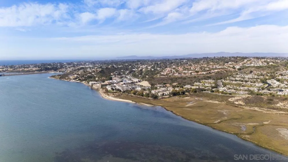 1864 Outrigger Lane photo 1