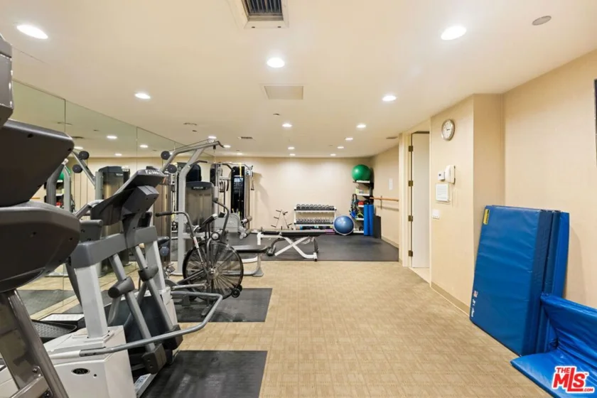 300 N Swall Drive #354 photo 38