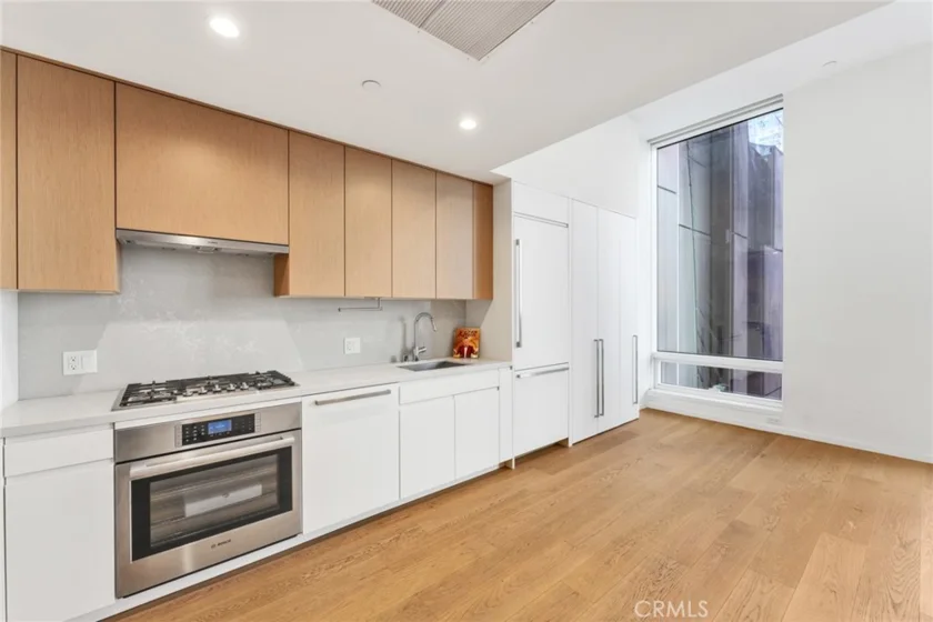 877 Francisco Street #805 photo 39