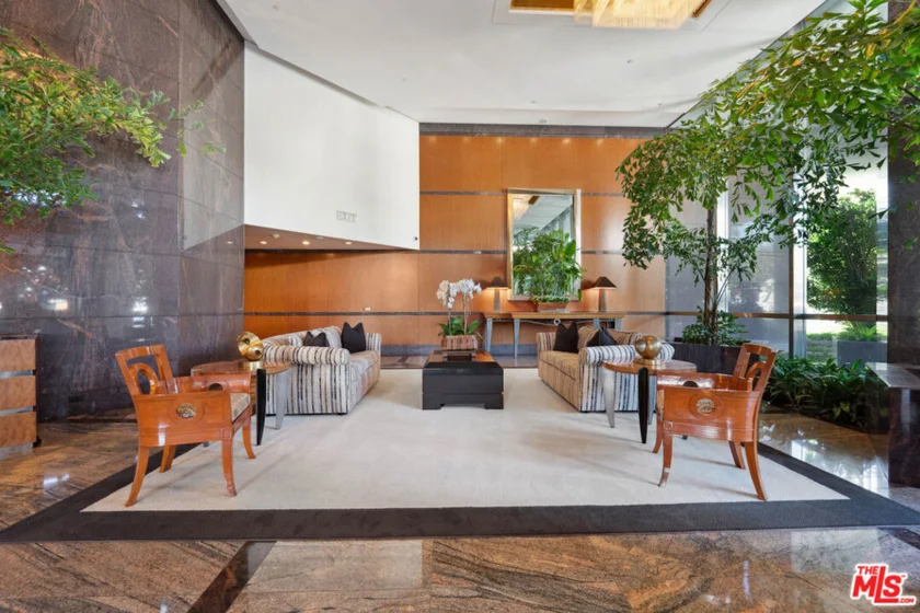 10490 Wilshire Boulevard #1402 photo 53