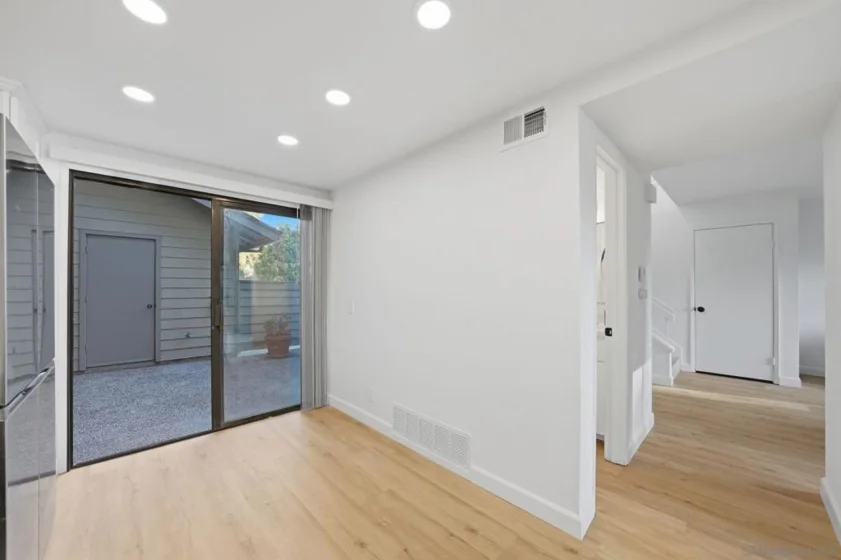 10450 Ridgewater Lane photo 9