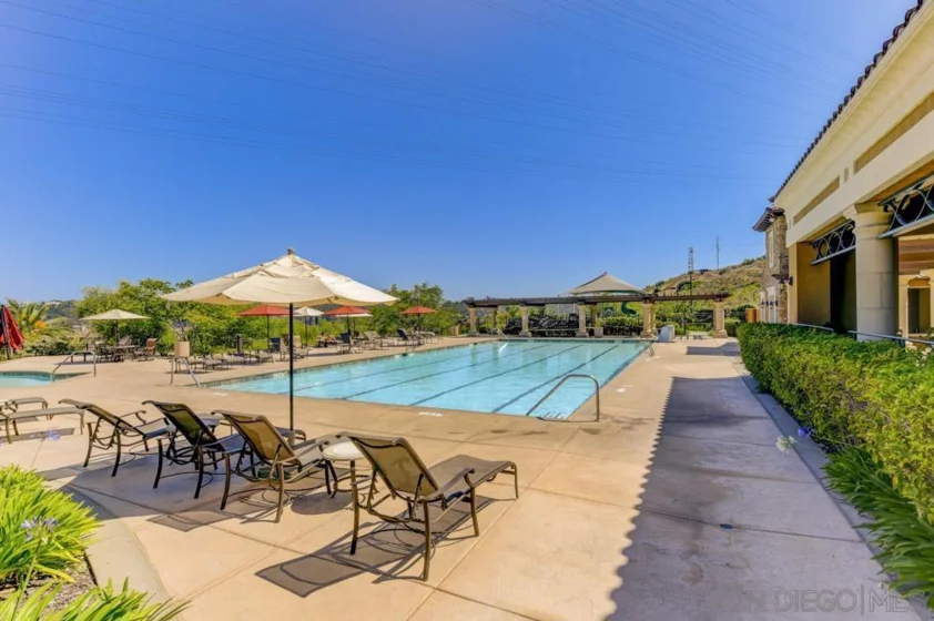 2591 Escala Circle photo 23