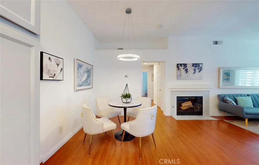210 California Court photo 11