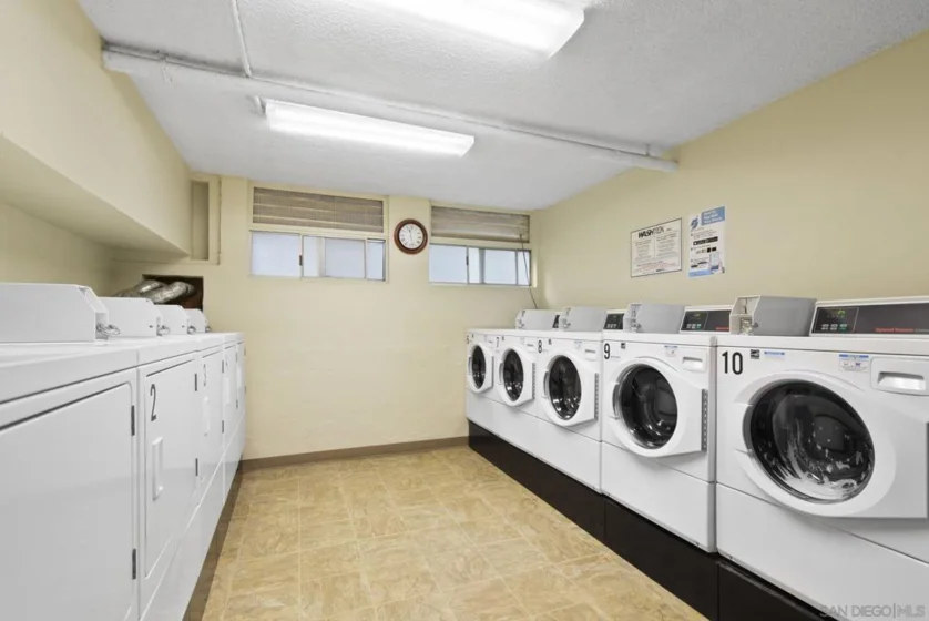 1907 Robinson Avenue #304 photo 21