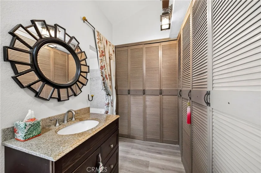 9522 Linda Ln photo 22