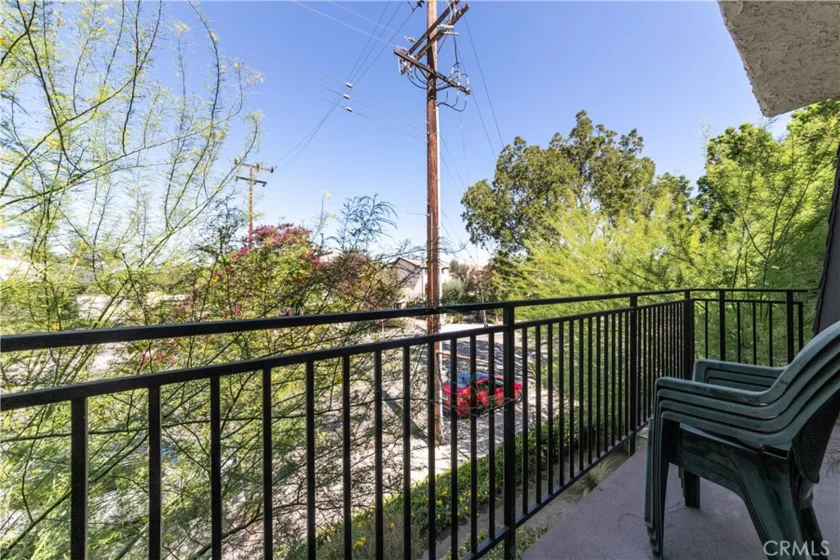 5252 Coldwater Canyon #202 photo 15