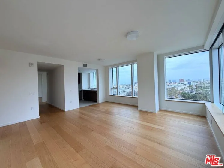 889 Francisco Street #1008 photo 13