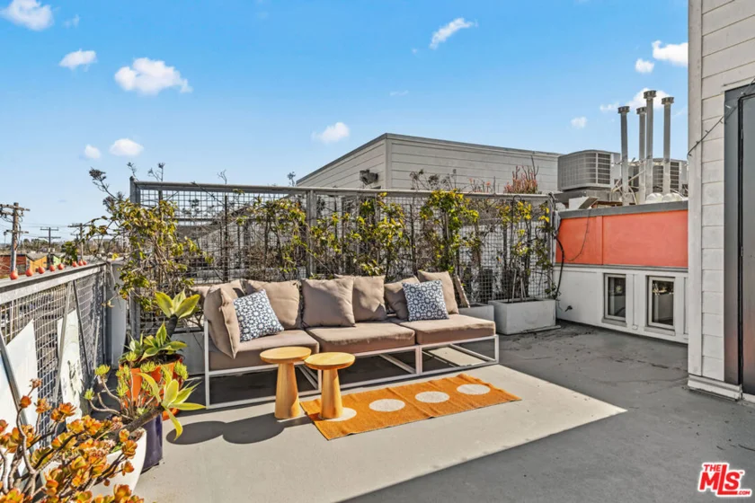 615 Hampton Drive #B301 photo 20
