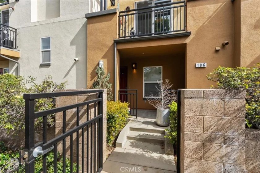 8620 Belford #106 photo 2