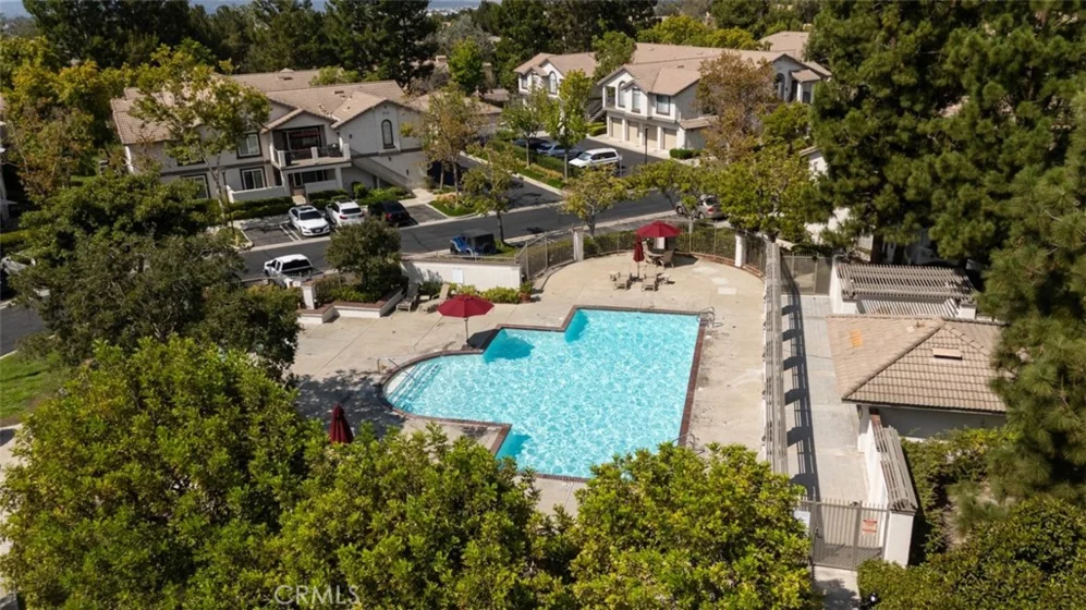 16 Chaumont Circle photo 35
