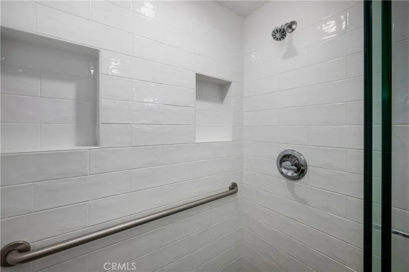 9658 Bloomfield Avenue photo 38