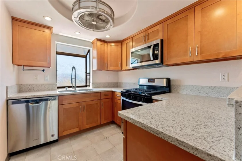 1509 Stanley #204 photo 17