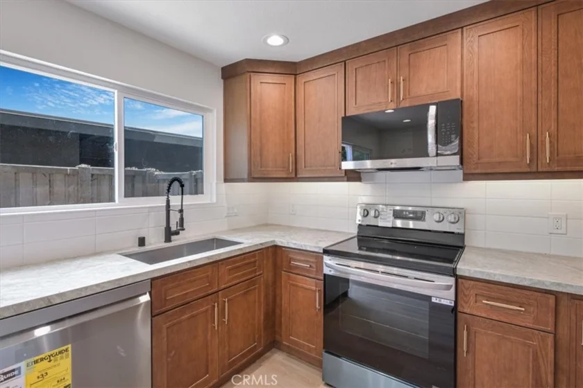 229 Springview photo 4