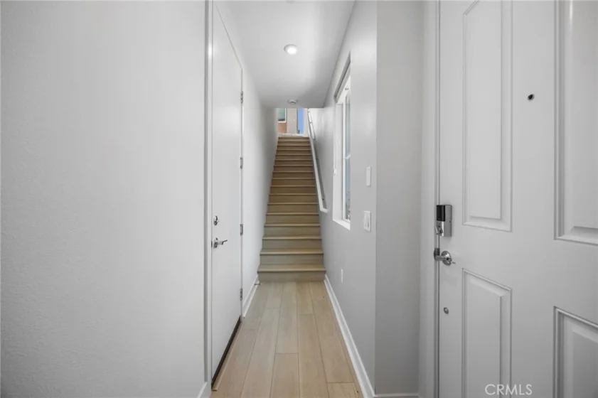 669 S Lyon Street photo 28