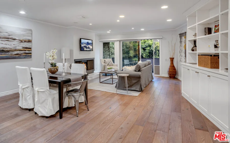 4200 Laurel Canyon Boulevard #202 photo 1