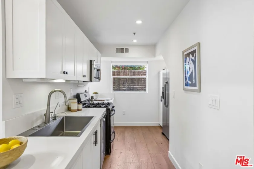 5806 Waring Avenue #7 photo 9