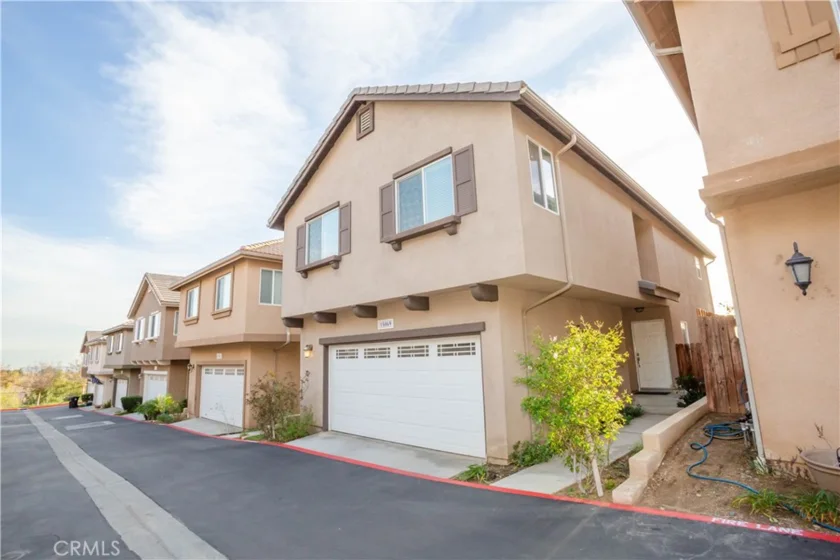 14069 Carlton Lane photo 1