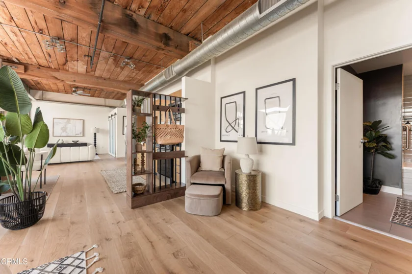 530 S Hewitt Street #455 photo 18