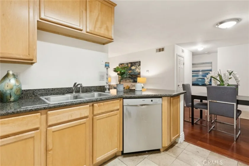 2550 San Gabriel Way #202 photo 30