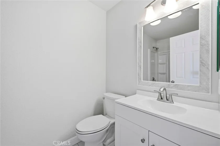 29525 Cara photo 28