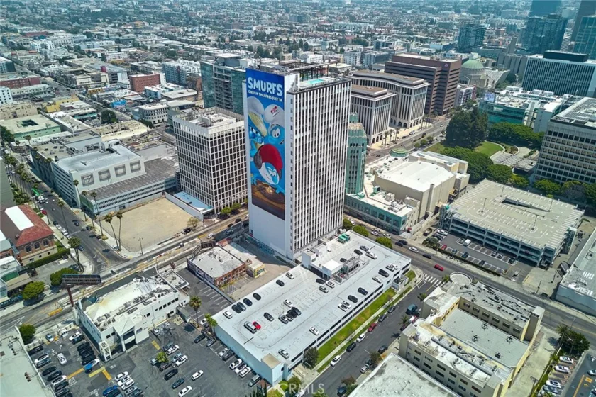 3810 Wilshire #1904 photo 18