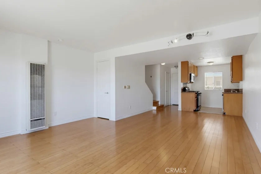 1355 Loma Avenue #311 photo 17