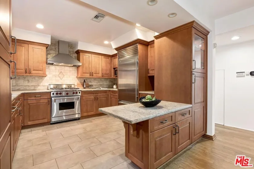 1427 S Bentley Avenue #C photo 5