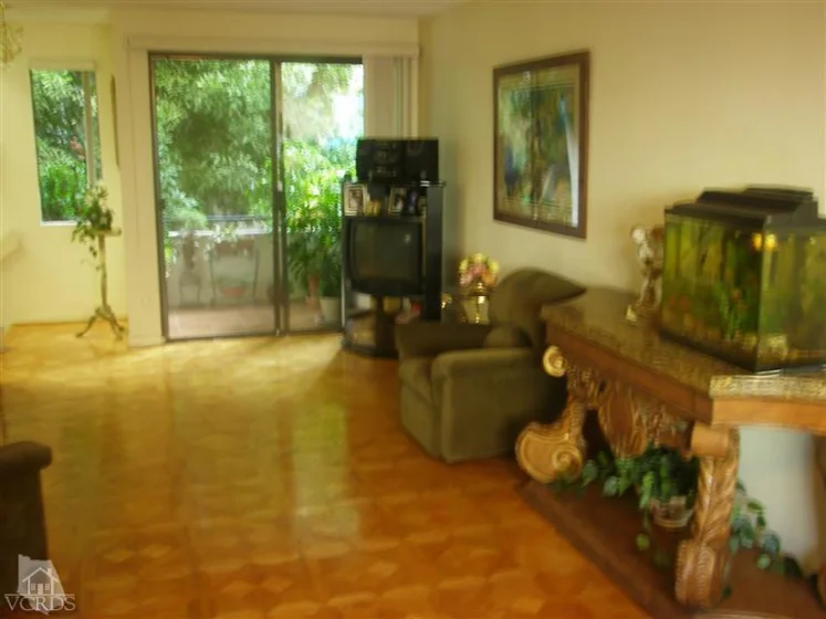 4519 Coldwater Canyon Avenue #7 photo 1