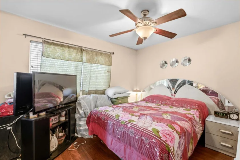 800 N Mollison Avenue #10 photo 5