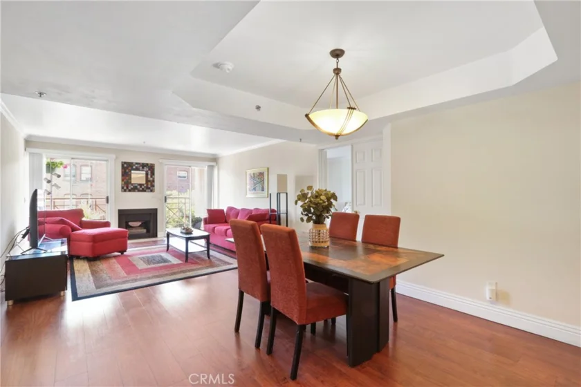 801 Pine Ave. #310 photo 1
