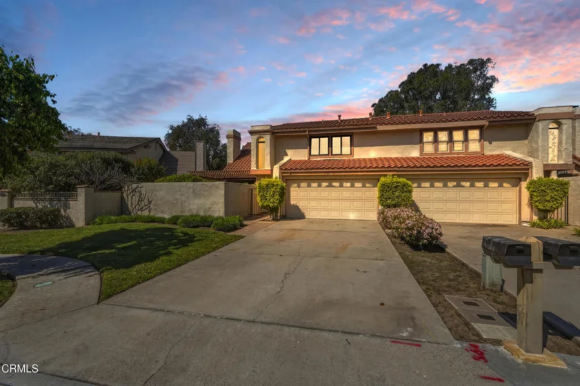 728 Arroues Drive photo 1