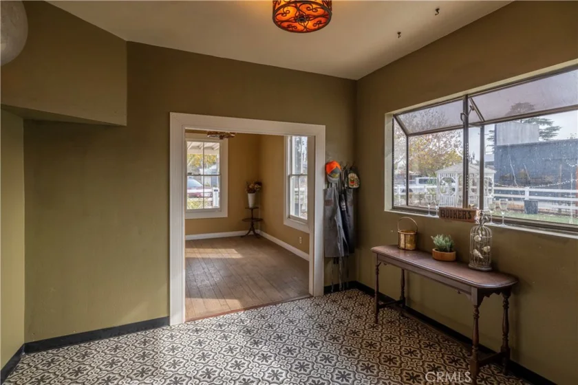 24771 Washington Avenue photo 21