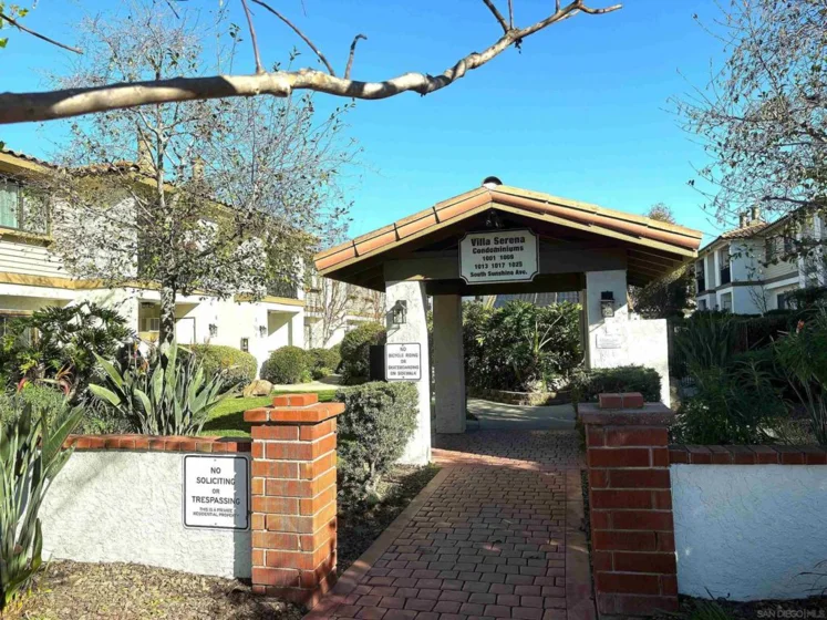 1009 S Sunshine Avenue #B photo 2