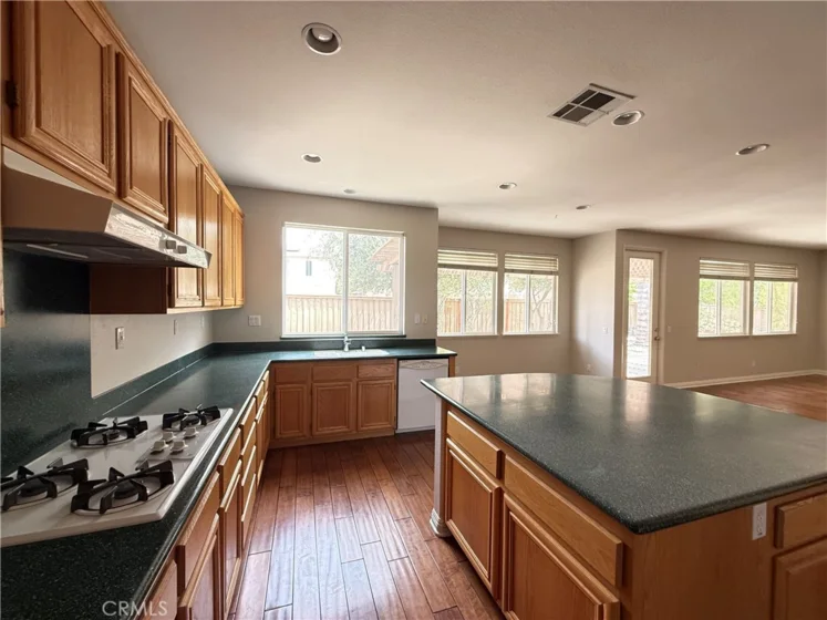 38218 Clear Creek Street photo 33