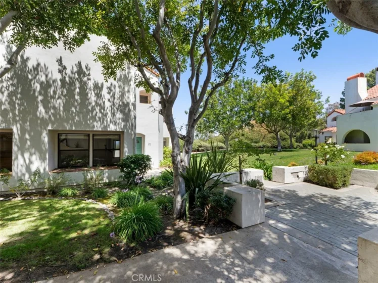 16130 Avenida Venusto photo 24