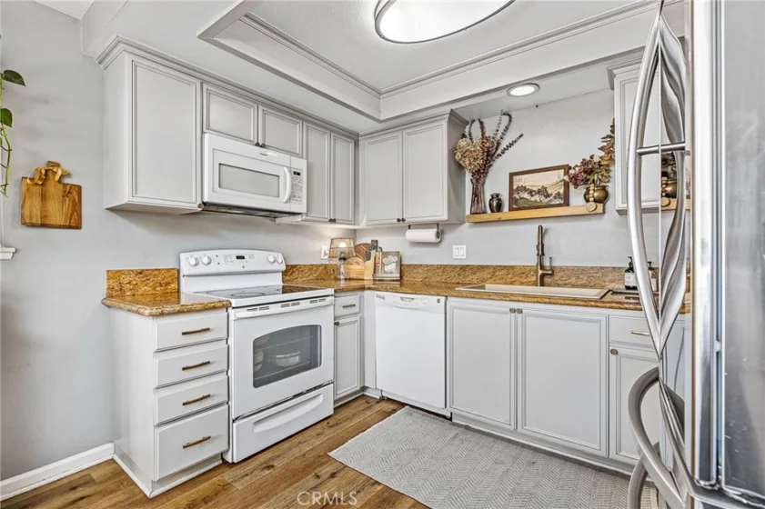 1456 Chalgrove #C photo 15