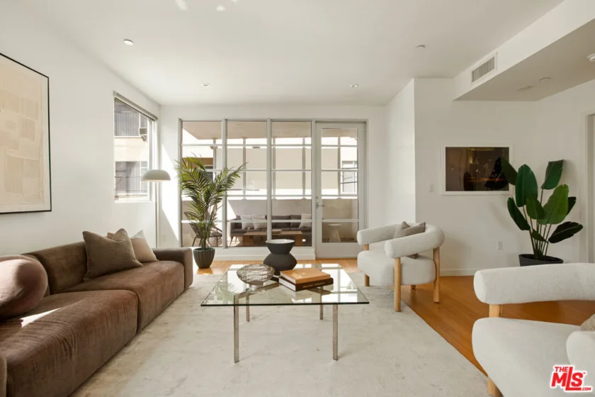 8265 Fountain Avenue #302 photo 1