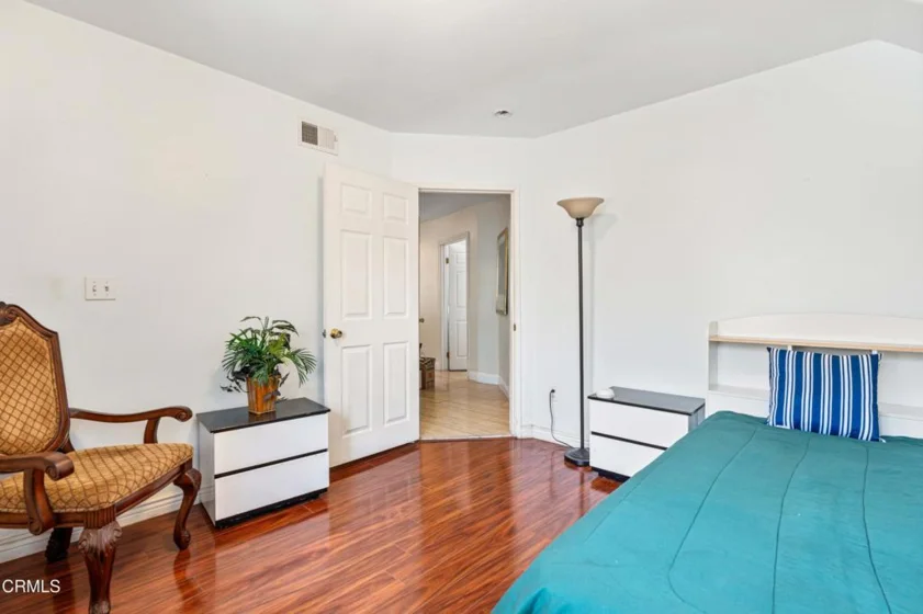 907 W Mission Road #B photo 10