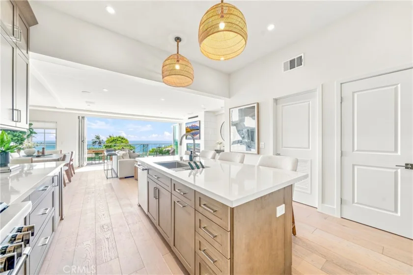 1373 N Coast Highway photo 40