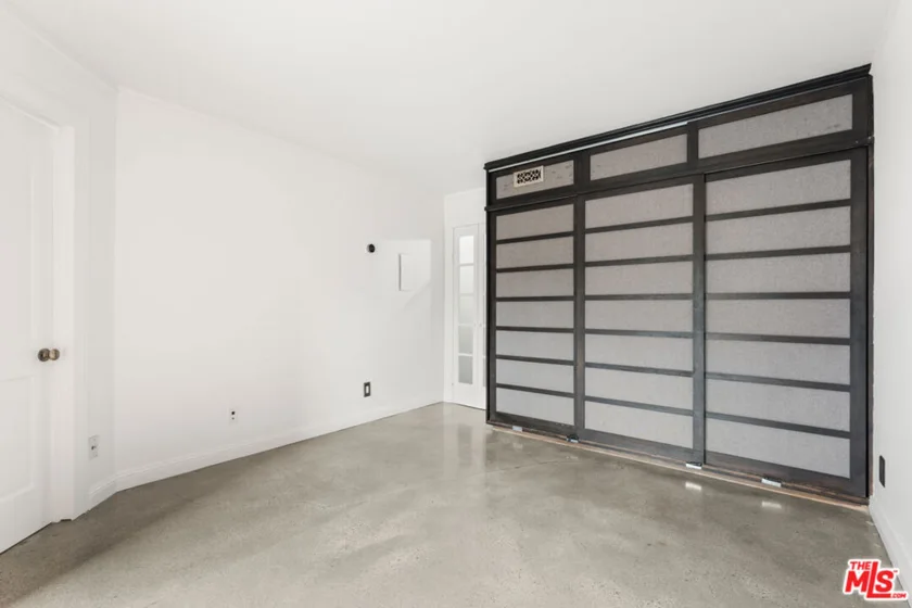 740 N Kings Road #102 photo 13