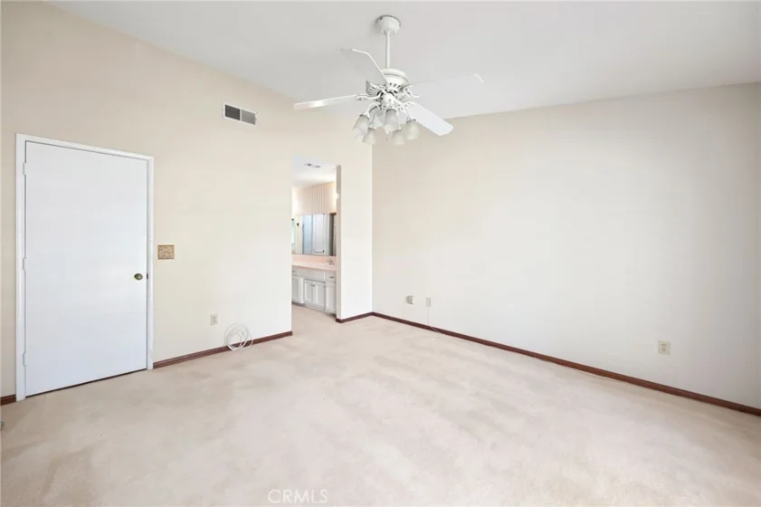 1229 Seven Hills photo 9