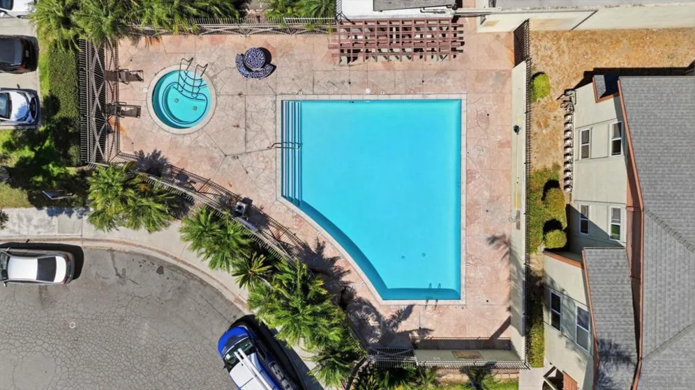521 Calle Montecito #110 photo 33