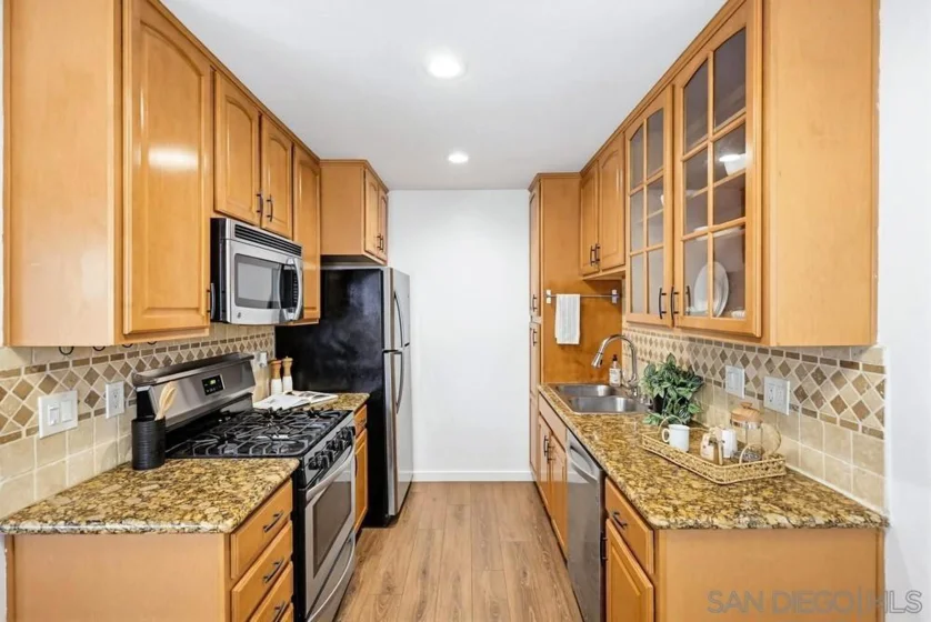 3562 Marlborough Avenue #4 photo 8