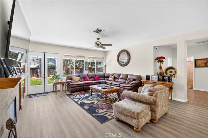 28209 Basswood photo 13