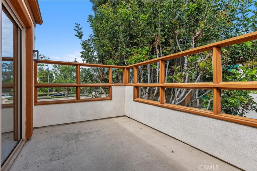 372 Villa Point Drive photo 41