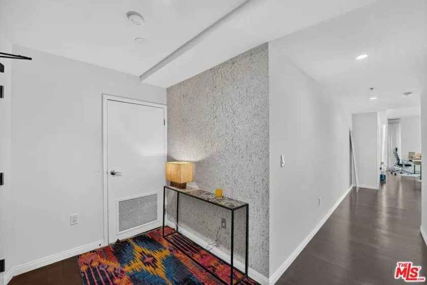 3785 Wilshire Boulevard #1212 photo 18