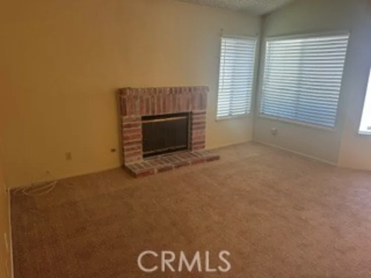 5050 Canyon Crest photo 8