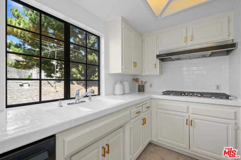 10794 Wilkins Avenue #304 photo 2