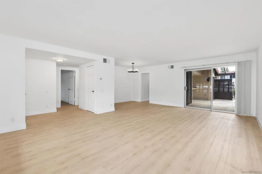 17031 Bernardo Center Drive photo 5