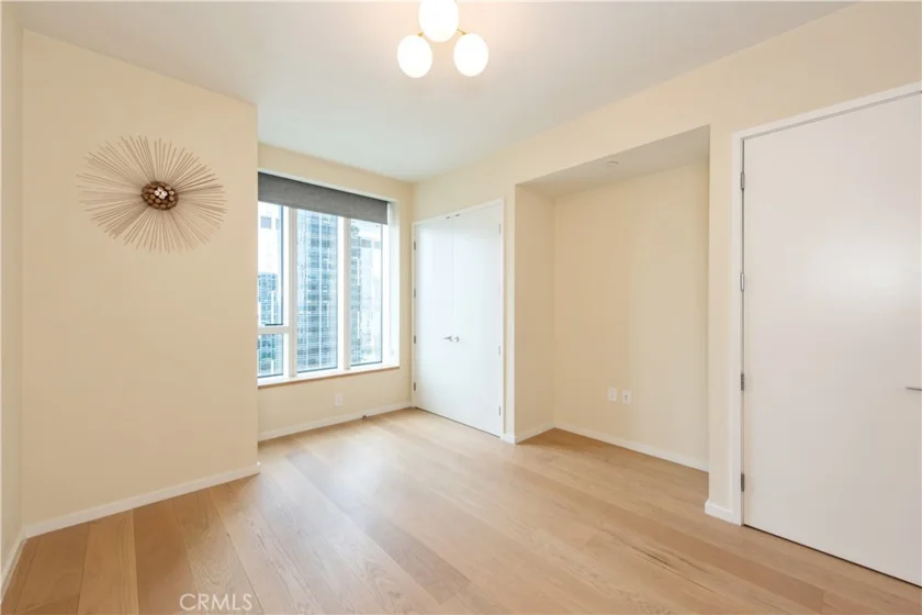 889 Francisco #1911 photo 7